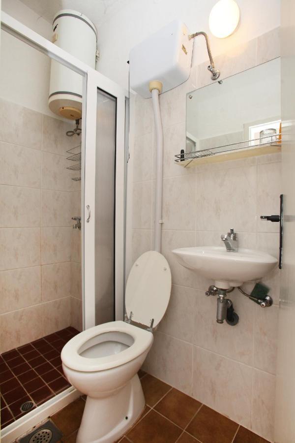 Apartments By The Sea Trogir - 15011 Bagian luar foto